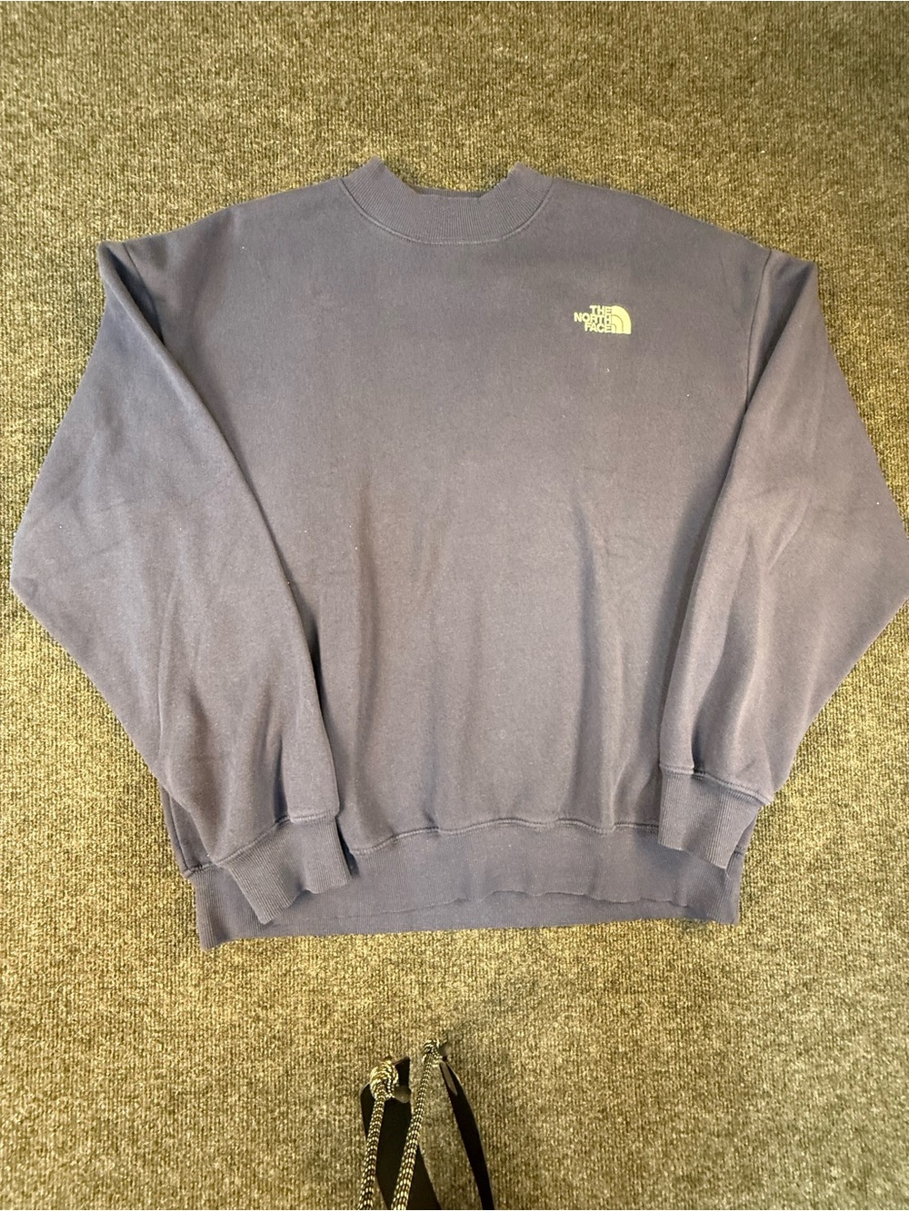 The North Face Men's Crewneck Sweatshirt - Navy Blue NWOT